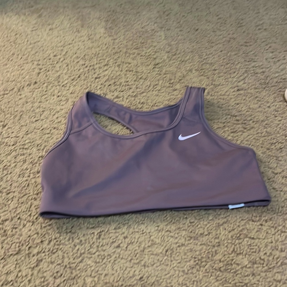 NEVER WORN nike sports bra